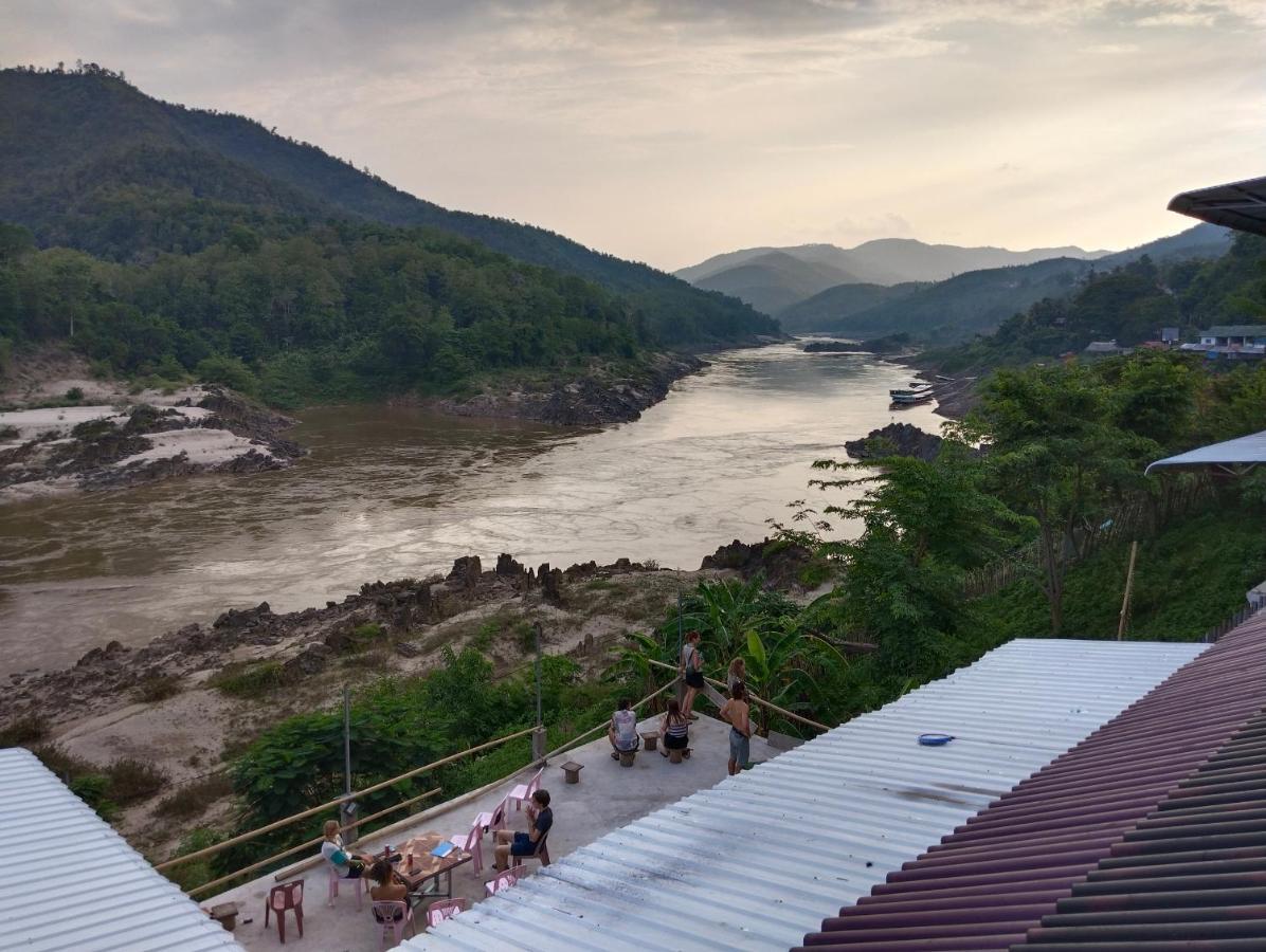 Villa Mekong Guesthouse Muang Pakbèng Esterno foto